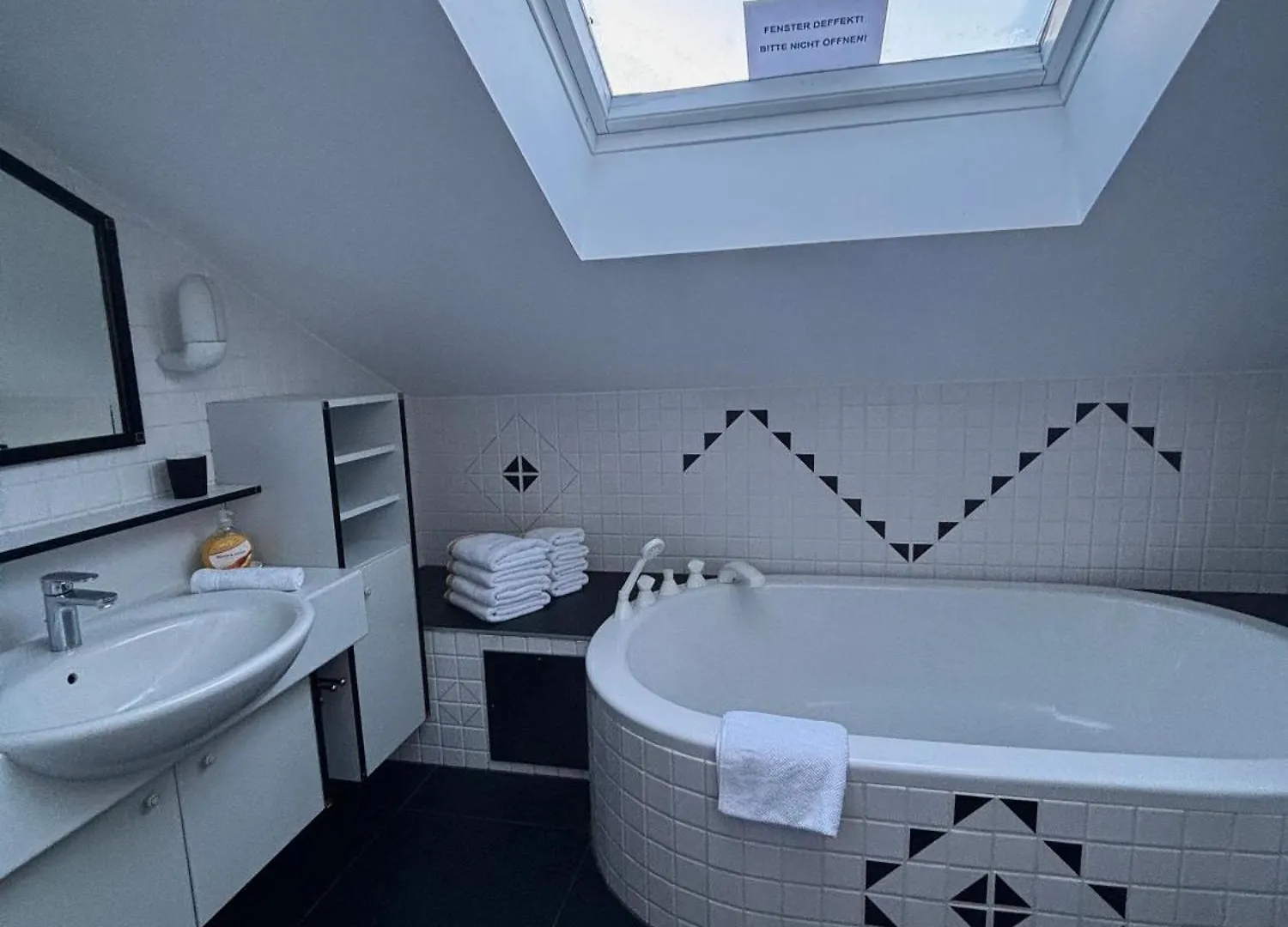 Apartment Schöne 4-Zimmer Wohnung mitten in den Alpen Innsbruck