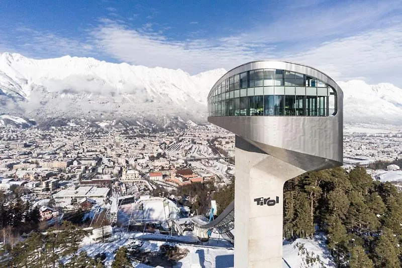 Schöne 4-Zimmer Wohnung mitten in den Alpen Innsbruck Österreich